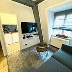 아파트 Oldtown By Staystay, Close To Castle & Main Market Square *
